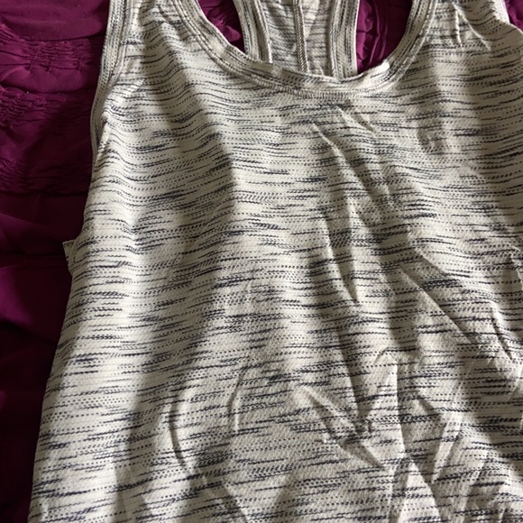 Lululemon tank top - Picture 2 of 6